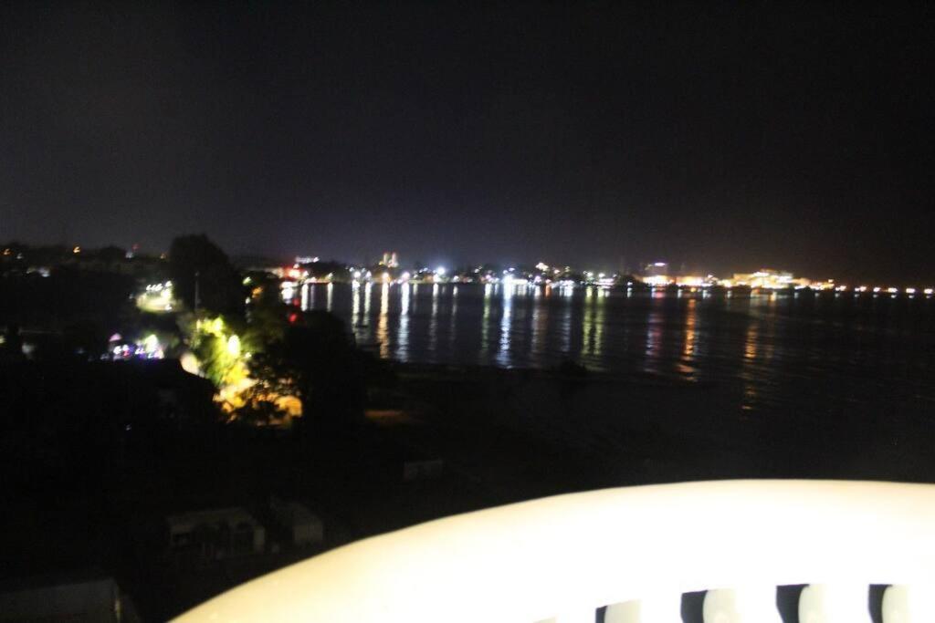 Entire Apartment 2Bedroom Port Dickson Glory Beach Екстер'єр фото