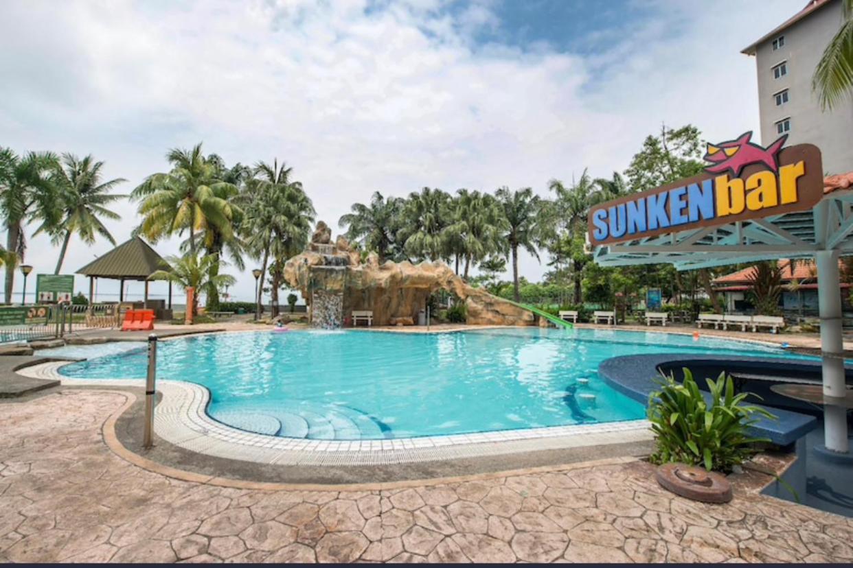Entire Apartment 2Bedroom Port Dickson Glory Beach Екстер'єр фото